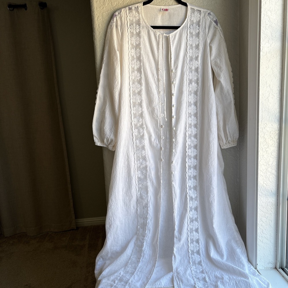 Unbranded Women’s White Maxi Dress with Floral Lace Panels